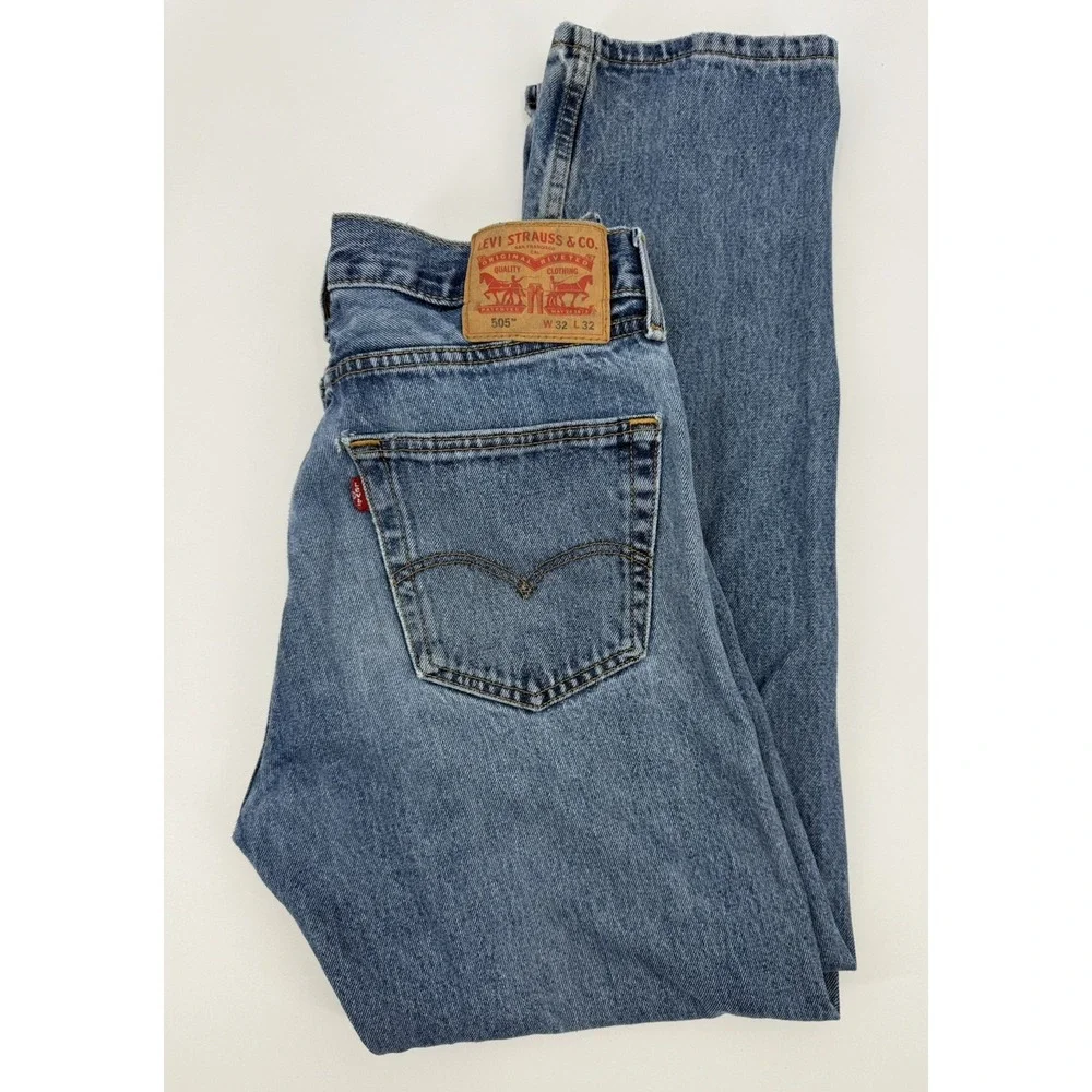 Levis 505 Jeans Mens 32x32 Blue Straight‎ Leg Medium Wash Distressed Denim Pants